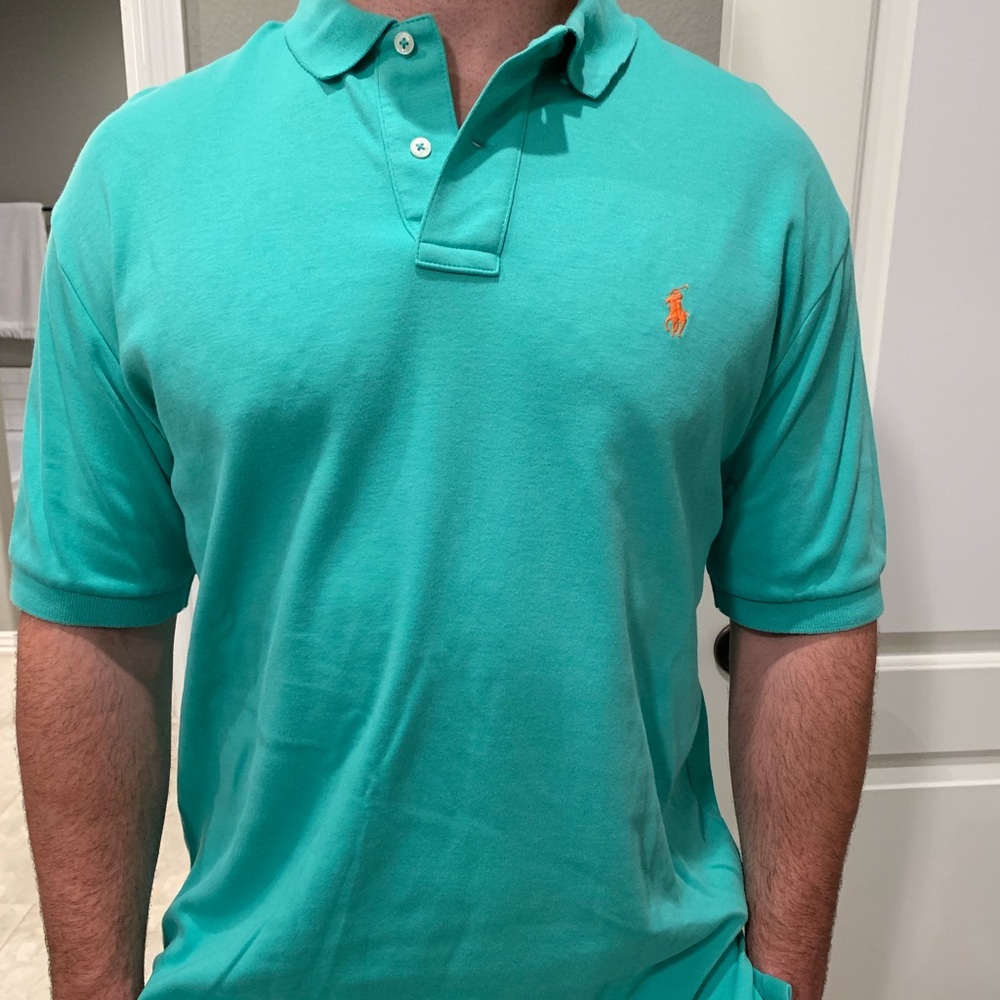 LIKE NEW Men’s Polo - Size Large